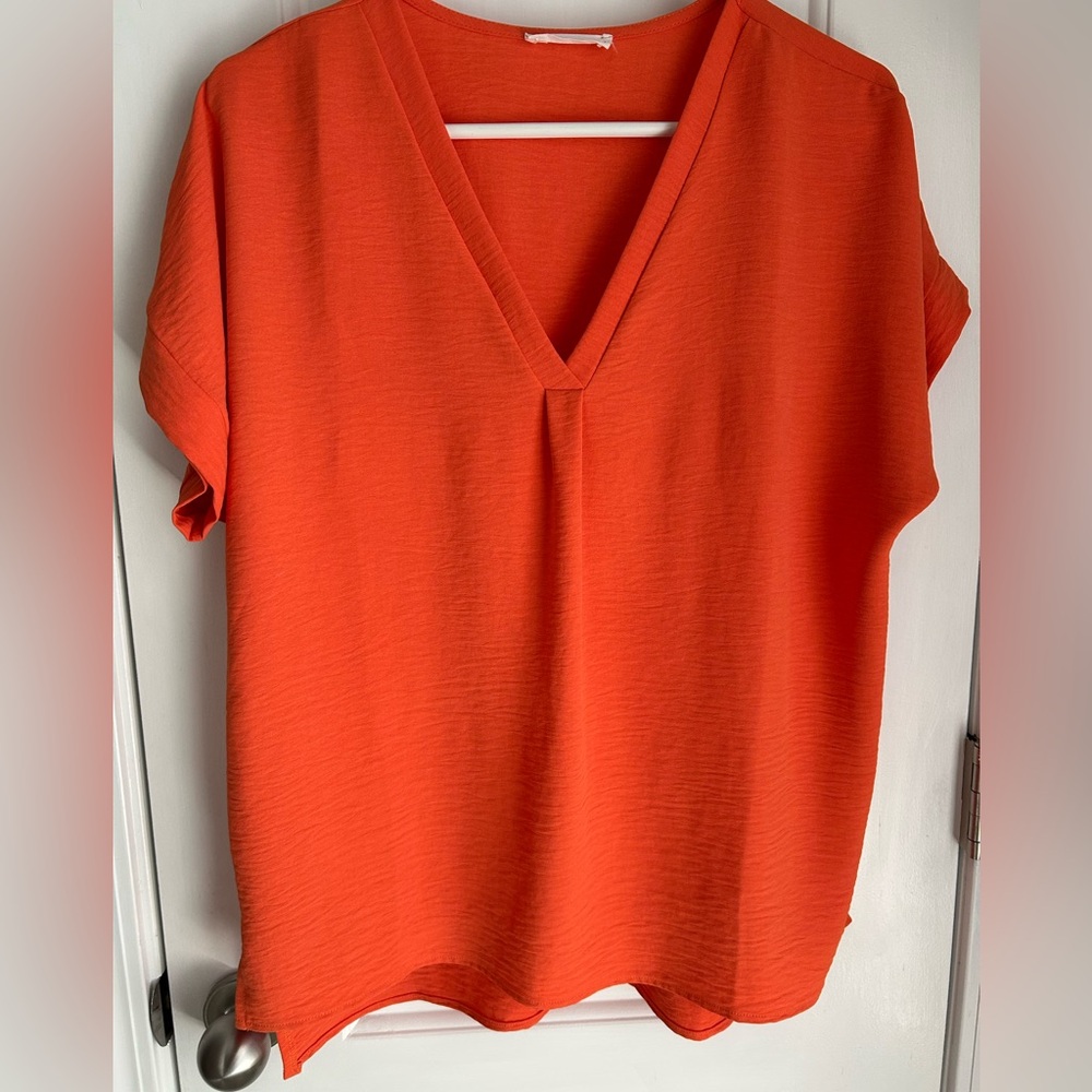 Soft Vneck Size Small